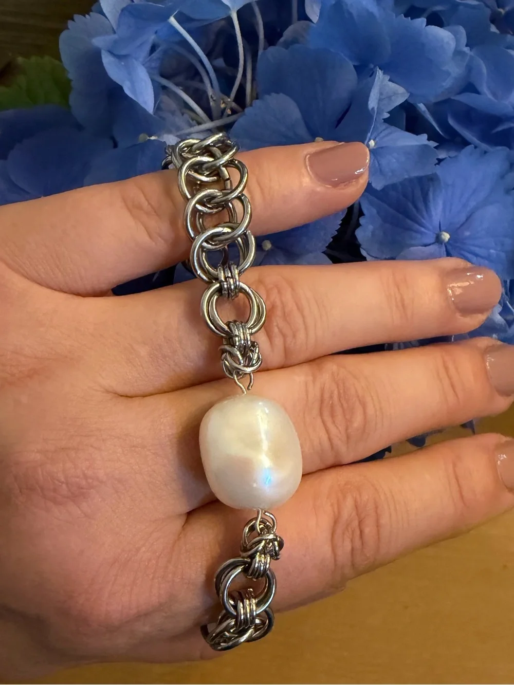 Chainmaille Bracelet with Large White Baroque Pearl